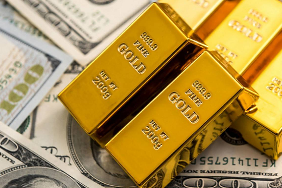تراجع سعر الذهب بنسبة 0.1% إلى 331ش2.19 دولارًا للأونصة، والعقود الآجلة تنخفض 0.3% إلى 3320.70 دولارًا، نتيجة صعود الدولار وتراجع التوترات التجارية.